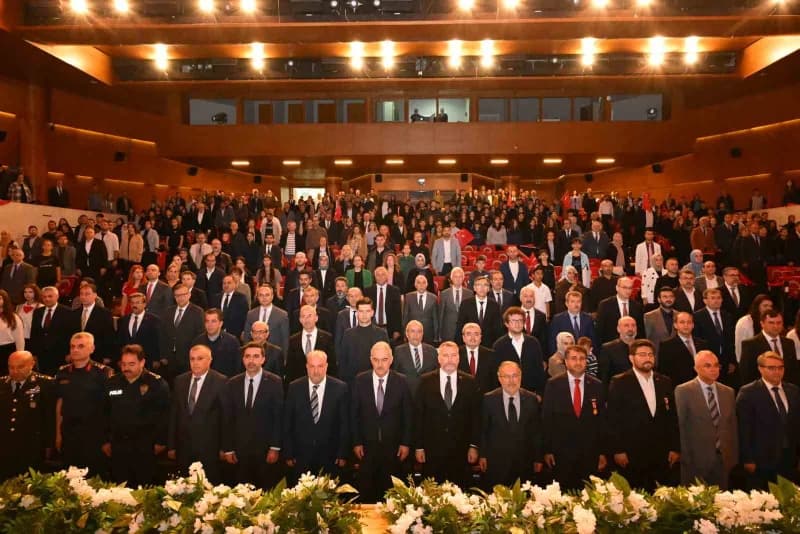 Bursa Merinos Atatürk Kongre ve Kültür Merkezi’nde 15 Temmuz Demokrasi ve Milli Birlik Günü Yarışmaları Türkiye Finali ö