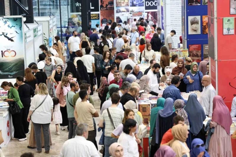 Bu yıl 16'ncısı düzenlenecek Uluslararası Kocaeli Kitap Fuarı, 3-11 Ekim tarihleri arasında kitapseverleri ağırlayacak.