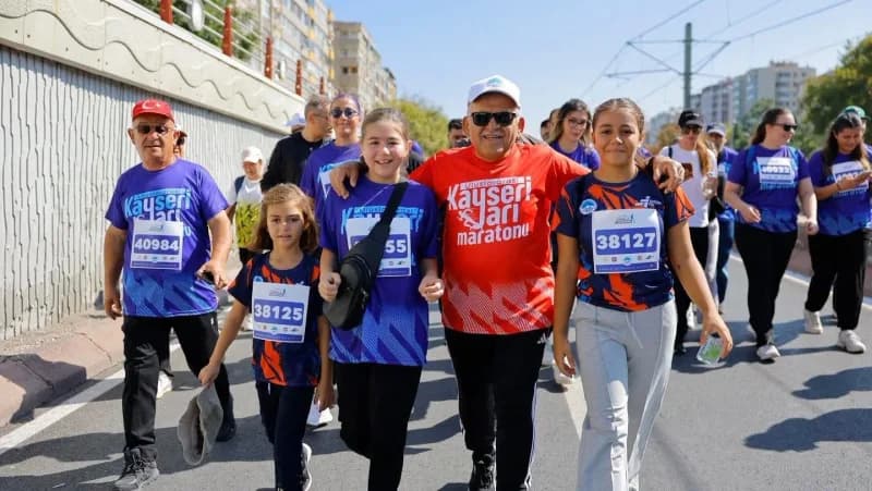 Kayseri Büyükşehir Belediyesi tarafından 'bir Maratondan Daha Fazlası' sloganı ve 10 Bin sporseverin katılımıyla bu yıl