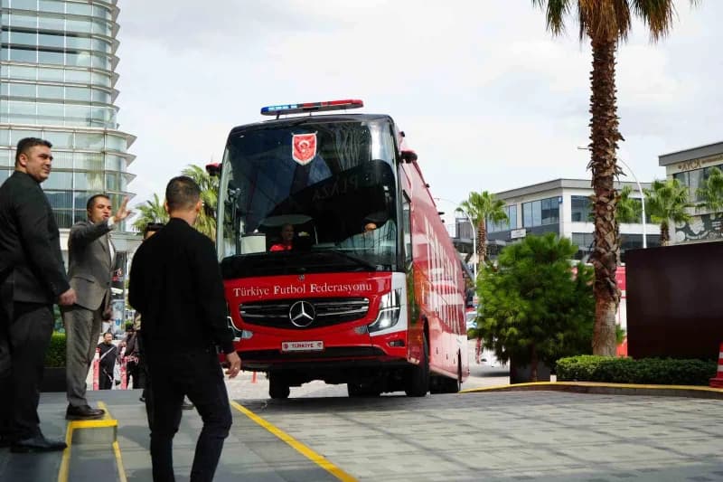 A Milli Futbol Takımı oyuncuları ve teknik heyeti Bursa'da konakladıkları otelde