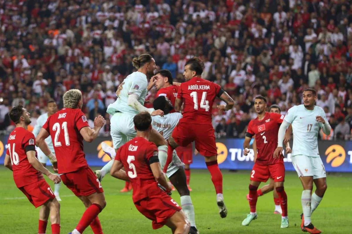 A Milli Futbol Takımı, UEFA Uluslar a Ligi 1. Grup ikinci maçında yarın Bursa'da İtalya ile oynayacak.