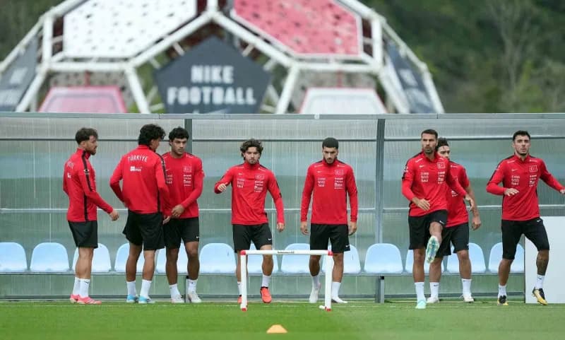 UEFA Uluslar a Ligi 1. Grup'taki ilk maçında 25 Eylül Cuma günü Kocaeli'de Fransa ile karşılaşacak a Milli Futbol Takımı
