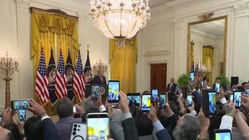 ABD Başkanı Donald Trump Beyaz Saray’da konuşma yaparken