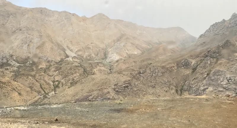Amerika Birleşik Devletleri'nin Teksas eyaletinden Türkiye'ye gelen emekli avukat Steve Fogel, Hakkari’nin doğasıyla ön