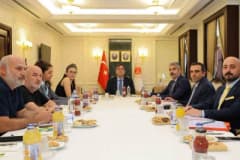 Adalet Bakan Yardımcısı Can Tuncay, Adalet Peşinde Aileleri Platformu üyeleriyle toplantı yaparken