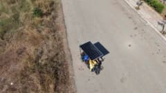 Adana Kozan'da seyyar dondurmacının güneş paneli takılı elektrikli motosikleti