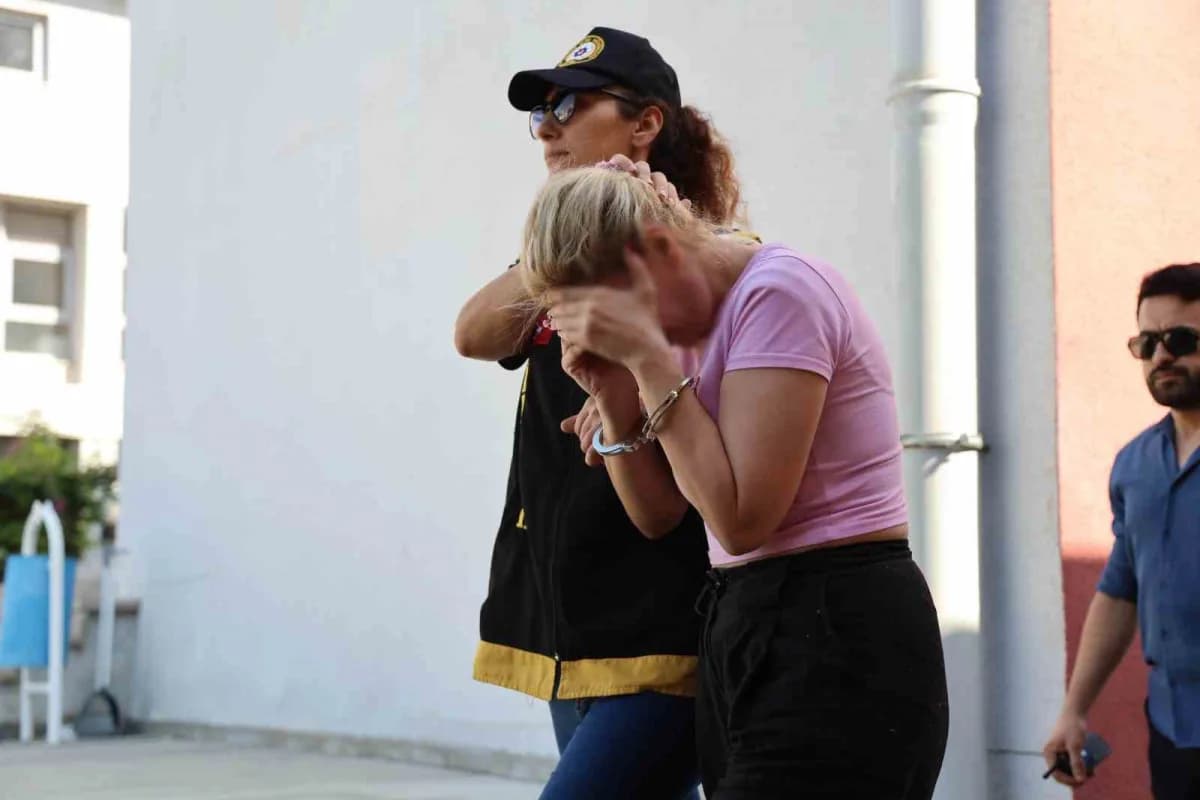 Adana merkezli Mersin ve Tekirdağ’da düzenlenen eş zamanlı operasyonda, fuhuş yaptırdığı öne sürülen 7’si kadın 18 şüphe