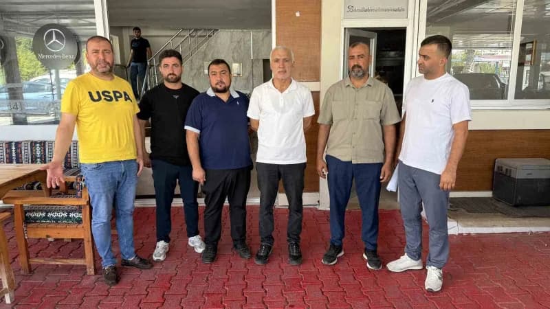 Adana galericiler sitesinde vadeli çeklerle dolandırıcılık yapan kişinin mağdur esnafla görüşmeleri