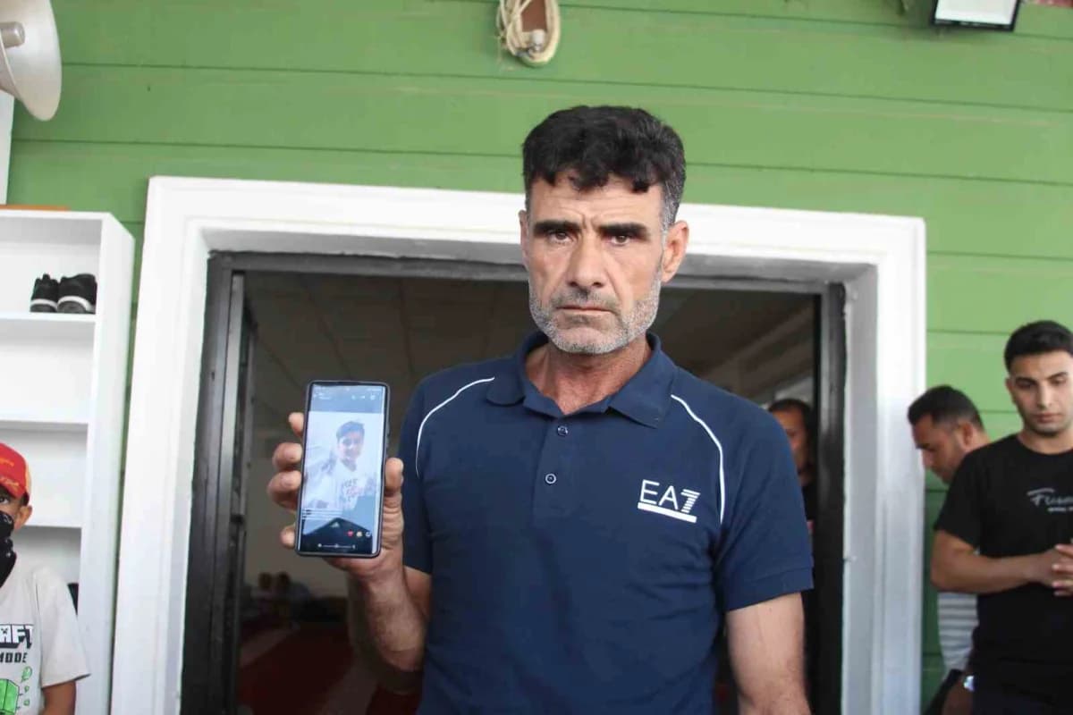 Acılı baba Latif Çalışan, "Okula başlayacaktı, şimdi mezarda yatıyor" dedi.