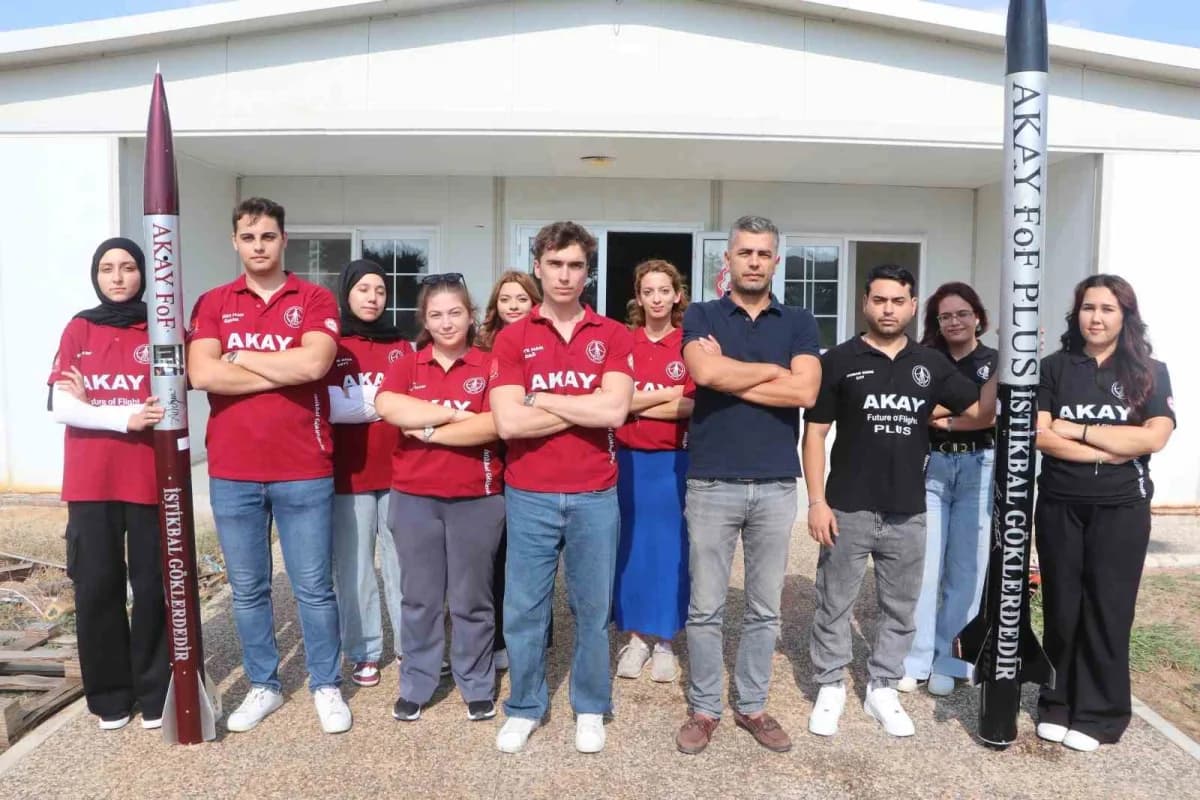 Adana Alparslan Türkeş Bilim ve Teknoloji Üniversitesi öğrencilerinin TEKNOFEST roket yarışmasında kullandığı roketler