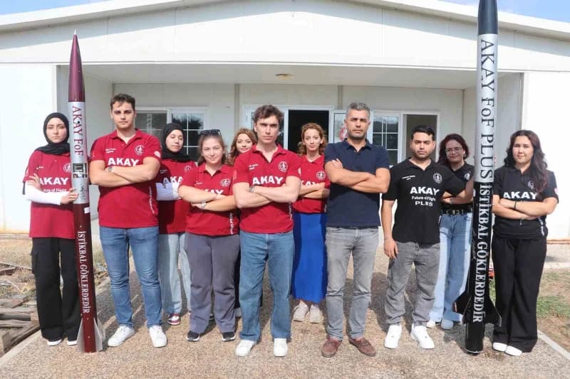 Adana Alparslan Türkeş Bilim ve Teknoloji Üniversitesi öğrencilerinin TEKNOFEST roket yarışmasında kullandığı roketler