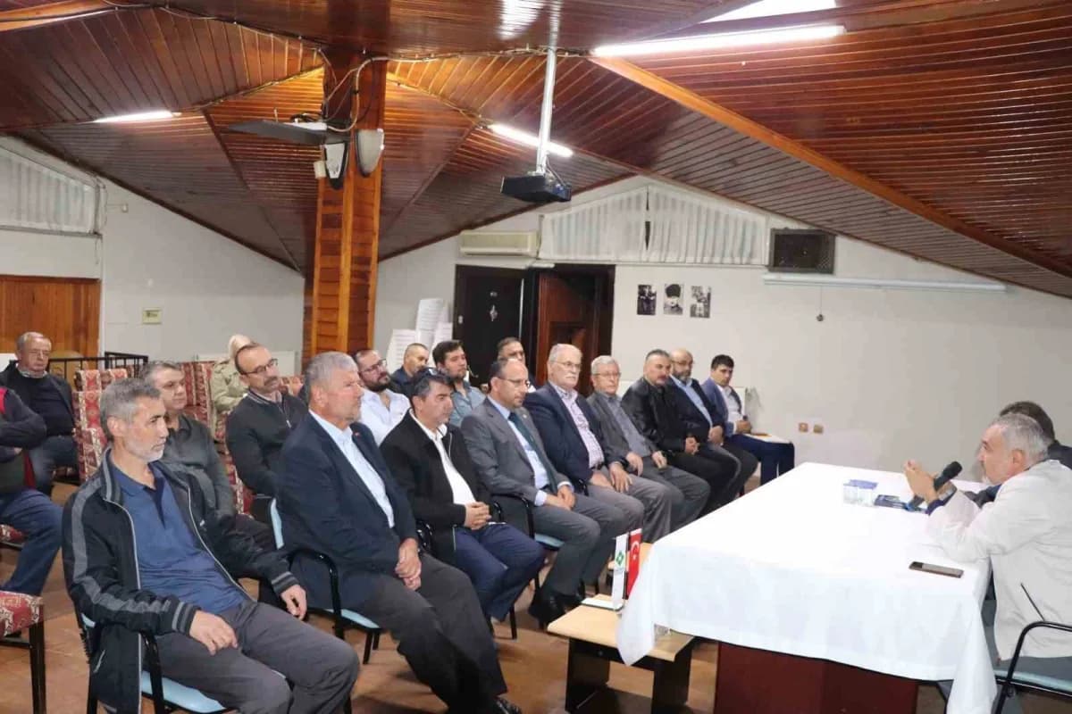 Bursa Uludağ Üniversitesi İlahiyat Fakültesi Dekanı Prof. Dr. Adem Apak, DAĞDER Nilüfer Şubesi tarafından düzenlenen Dağ