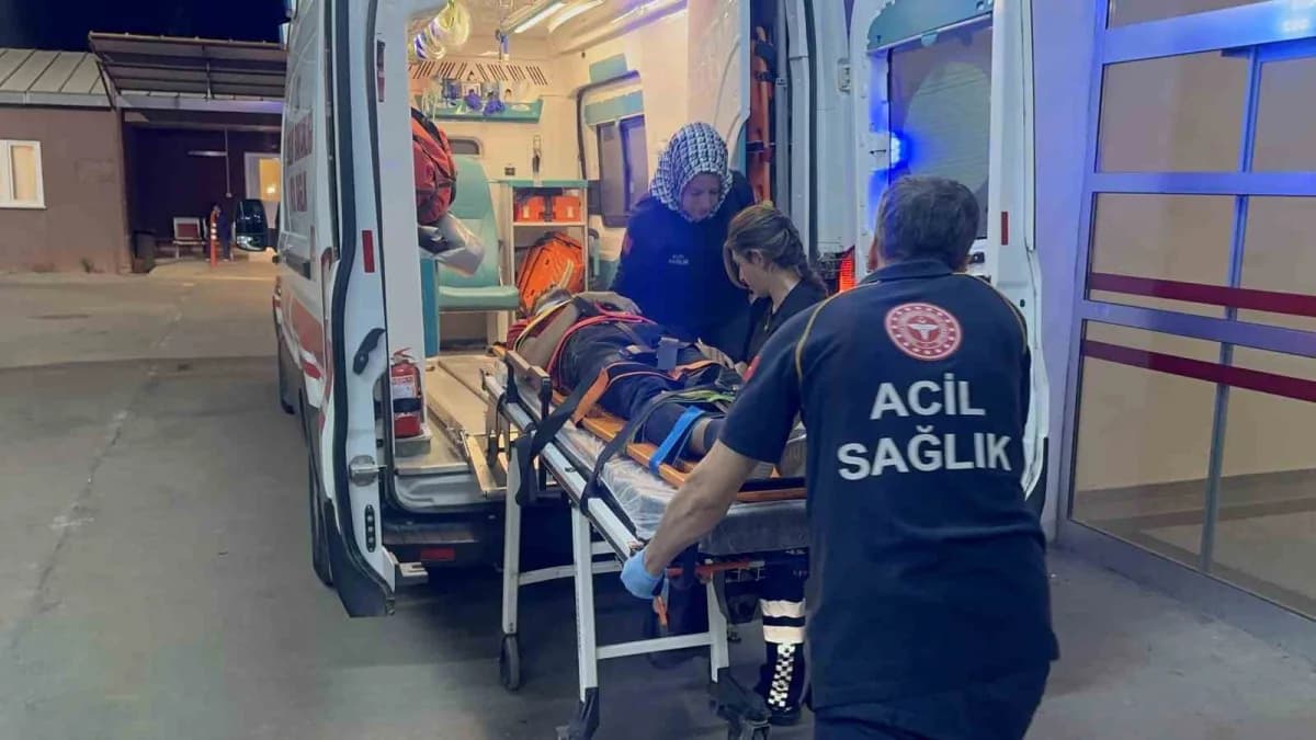 Adıyaman’da motosiklet ile otomobilin çarpışması sonucu meydana gelen kazada 1 kişi yaralandı.