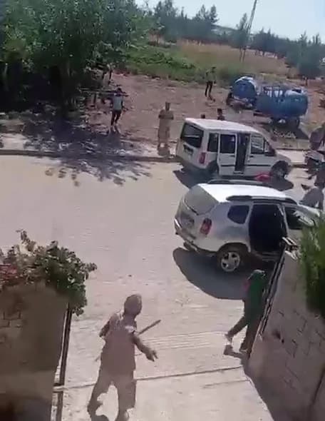 Adıyaman’ın Samsat ilçesinde iki grup arasında çıkan kavgaya polis ekipleri müdahale etti.