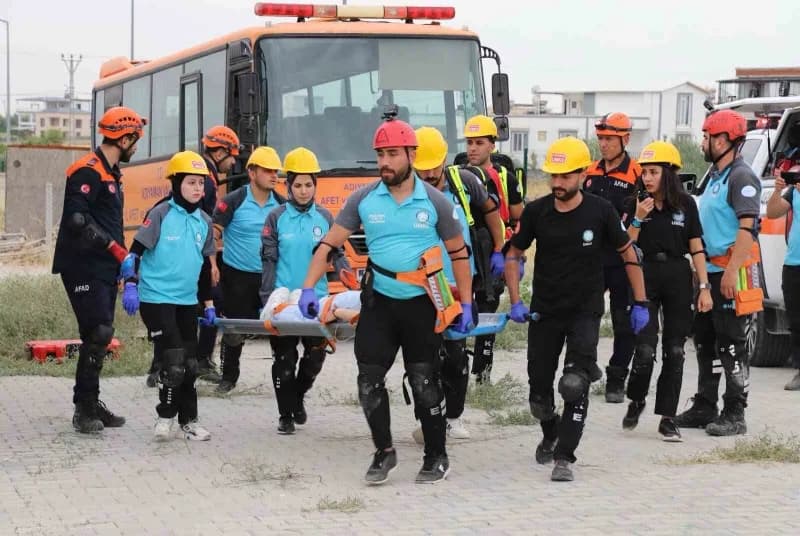 Adıyaman İl Sağlık Müdürlüğü bünyesinde görev yapan Ulusal Medikal Kurtarma Ekipleri (UMKE) tarafından, olası afet ve ac
