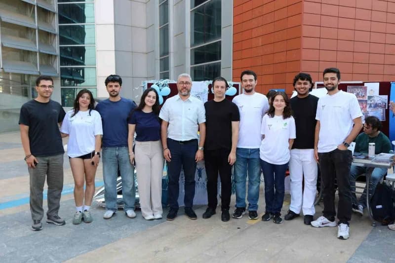 Aydın Adnan Menderes Üniversitesi Tıp Fakültesinde faaliyet gösteren öğrenci grupları, öğrencilerin akademik ve mesleki