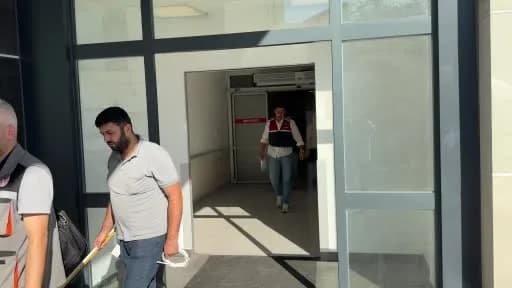 Afra Saraçoğlu sağlık kontrolü için Şişli Hamidiye Etfal Eğitim ve Araştırma Hastanesi’nde