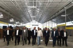 Ağrı Valisi Önder Bozkurt, Diyadin Jeotermal Sera OSB sahasında inceleme yaparken