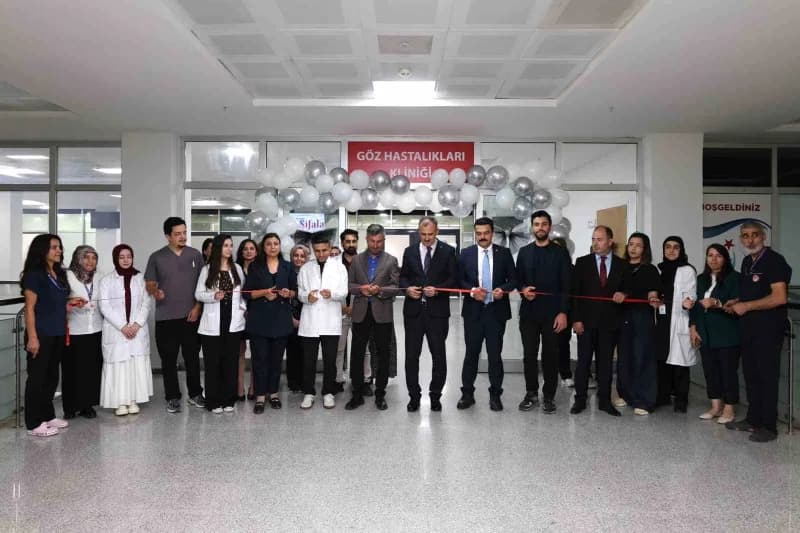 Ağrı Valisi Önder Bozkurt sağlık yatırımlarını yerinde incelerken hastane ziyaretinde