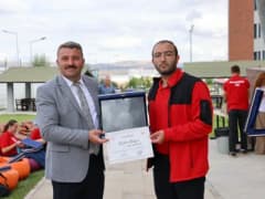 Kırşehir’de düzenlenen Genç Ahiler Buluşuyor programında gençler ve yetkililer bir arada