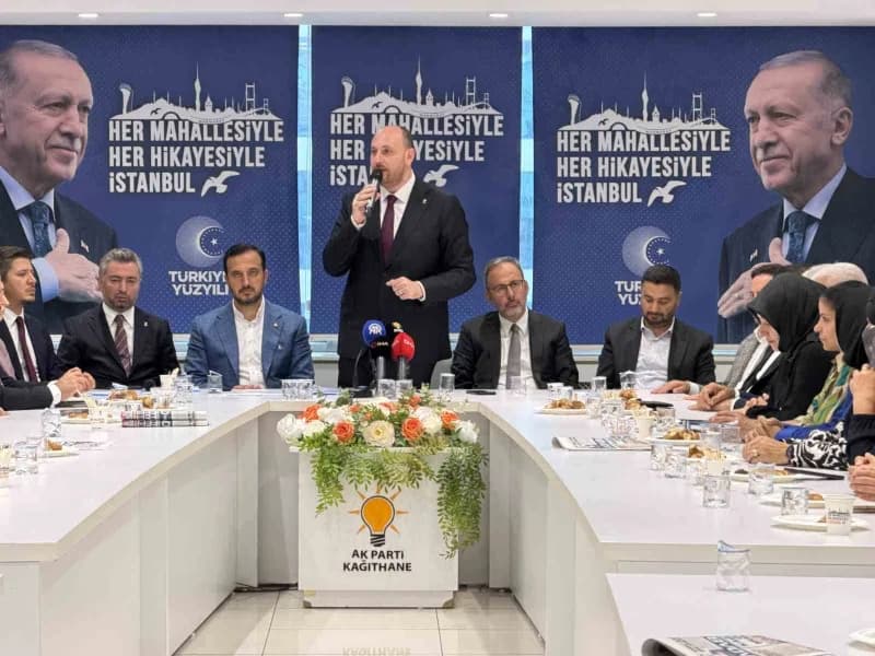AK Parti Merkez Teşkilat Başkanı Ahmet Büyükgümüş, Türkiye Yüzyılı Buluşmaları programında konuşma yapıyor