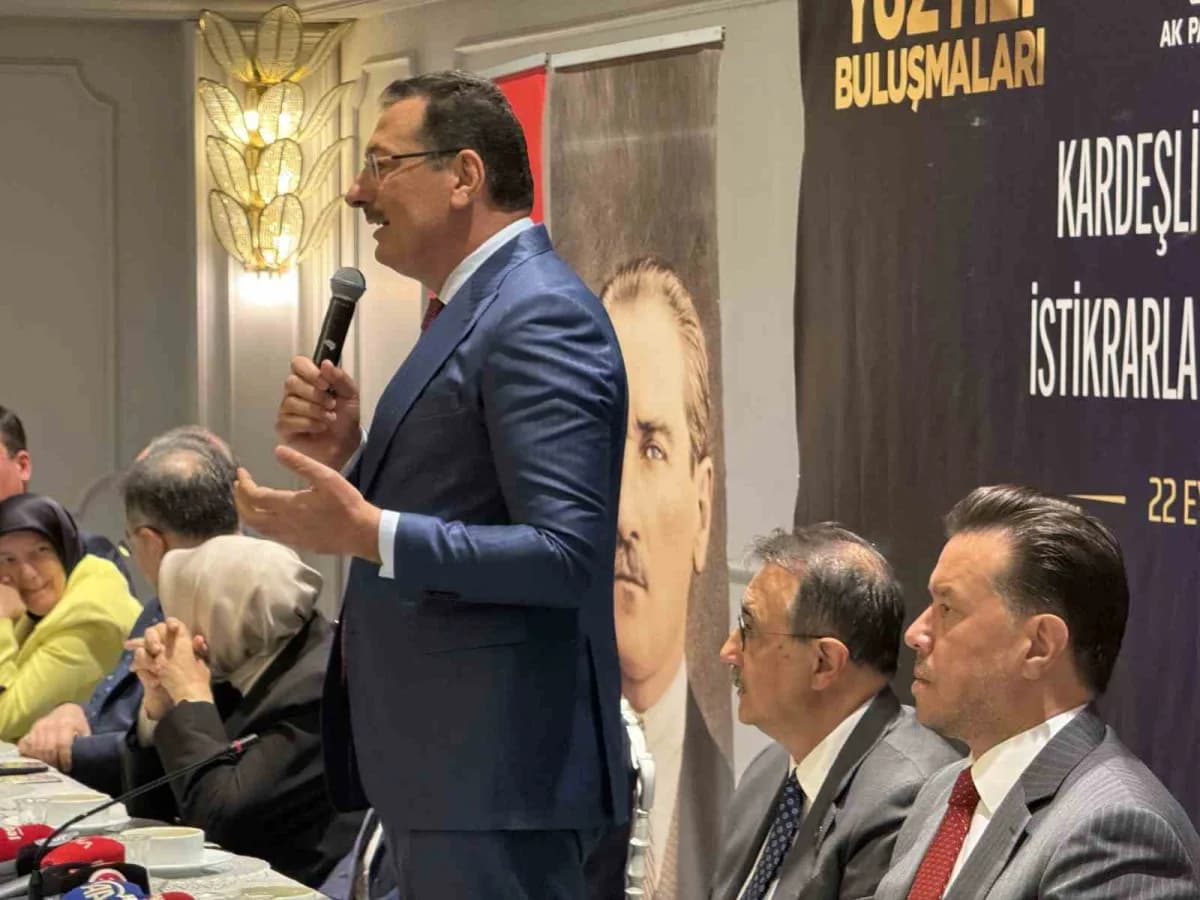 AK Parti tarafından "Kardeşlikle Kenetlenen, İstikrarla Güçlenen Türkiye" temasıyla başlatılan Türkiye Yüzyılı Buluşmala