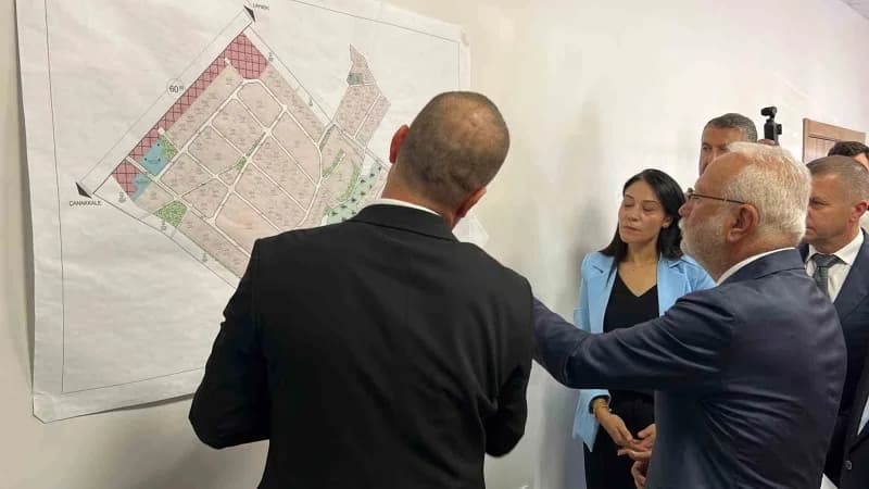 Türkiye Yüzyılı Buluşmaları çerçevesinde Çanakkale’ye gelen AK Parti Genel Başkanvekili Mustafa Elitaş, Çanakkale'de bir