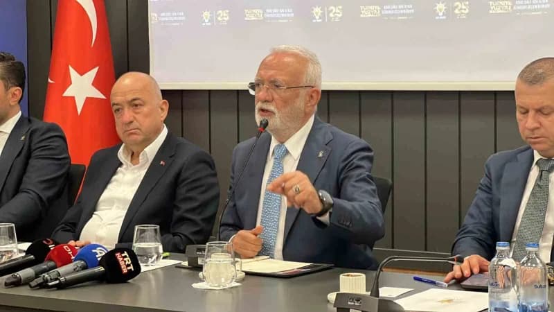 Türkiye Yüzyılı Buluşmaları çerçevesinde Çanakkale’ye gelen AK Parti Genel Başkanvekili Mustafa Elitaş, Çanakkale'de bir