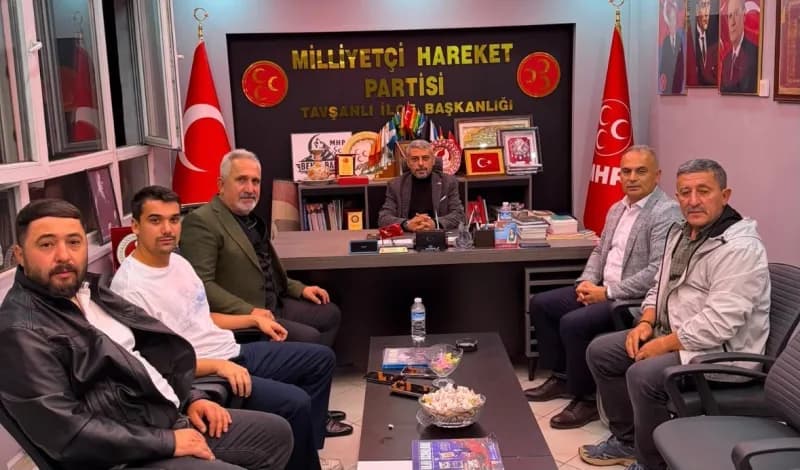 Kıbrıs’ta feribot kazasında yaralanan Akkaya ailesi MHP Tavşanlı İlçe Başkanlığını ziyaret ederken