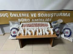 Ankara Akyurt’ta uyuşturucu operasyonunda ele geçirilen sentetik ecza kutuları