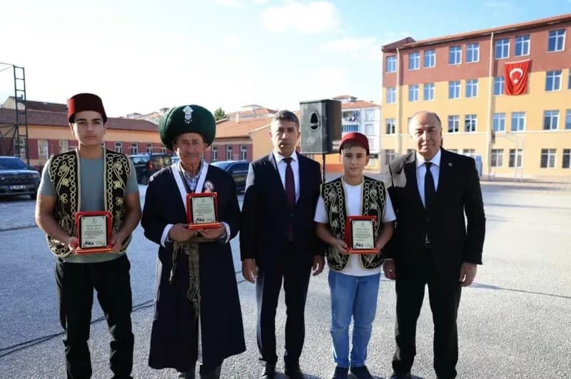 Alaca’da 39. Ahilik Haftası töreninde yılın ahisine kaftan giydiriliyor