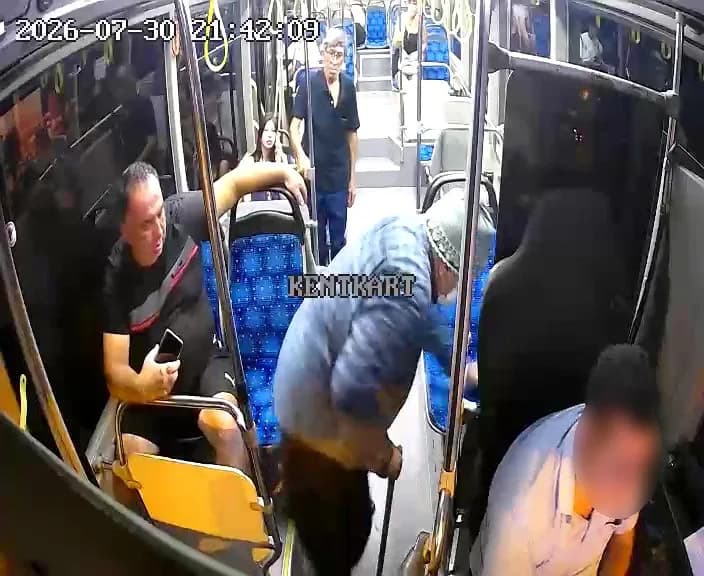 Yaklaşık 20 otobüse yolcu gibi binerek şoförleri denetleyen Şimşek, son 2,5 ayda 79 şoföre Kooperatif tarafından cezai i