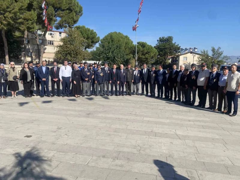 Manisa'nın Alaşehir ilçesinde 19 Eylül Gaziler Günü düzenlenen törenle Kutlandı.