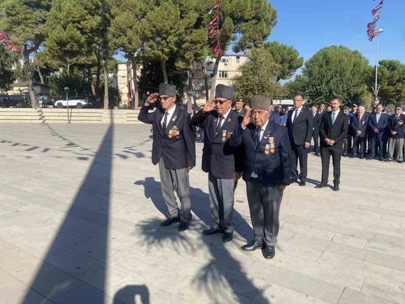 Manisa'nın Alaşehir ilçesinde 19 Eylül Gaziler Günü düzenlenen törenle Kutlandı.