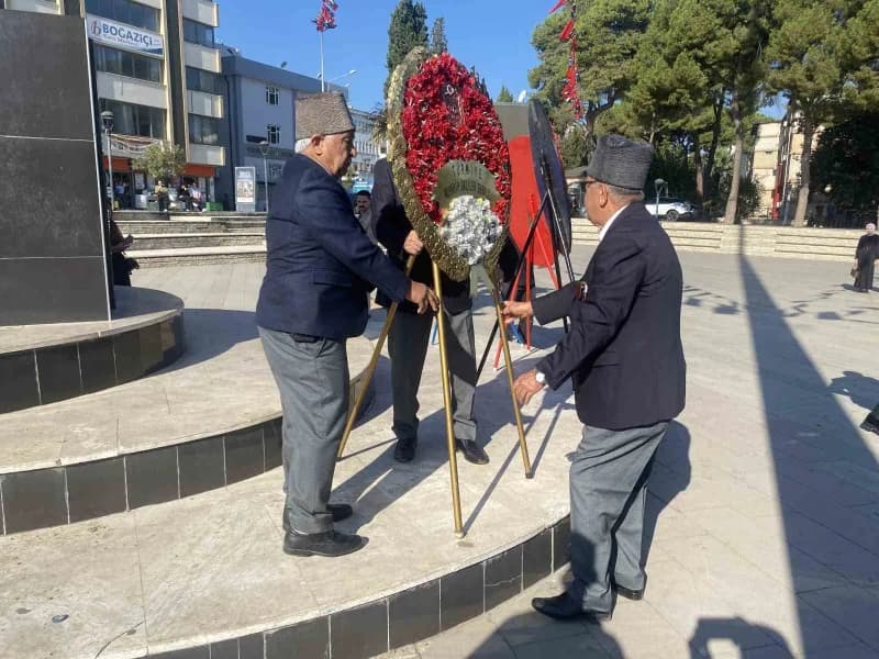 Manisa'nın Alaşehir ilçesinde 19 Eylül Gaziler Günü düzenlenen törenle Kutlandı.