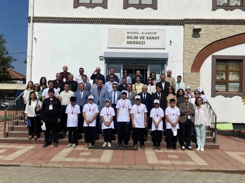 Manisa’nın Alaşehir ilçesinde ilk kez TÜBİTAK 4008 kapsamında desteklenen "Engelleri Aşan Becerilerle Kapsayıcı Toplum Y