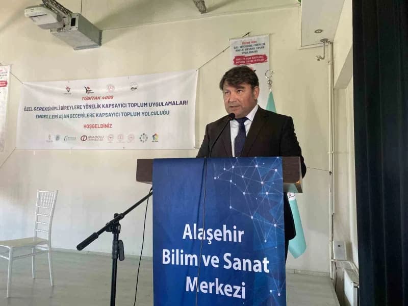 Alaşehir Bilim ve Sanat Merkezi Müdürü Cüneyt Akkuş