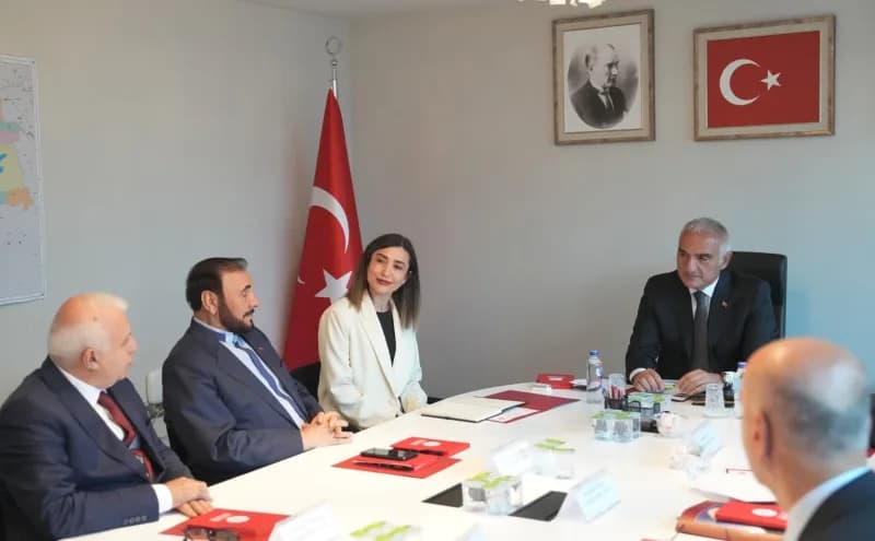 Alevi-bektaşi Danışma Kurulu ilk toplantısını Bakan Ersoy başkanlığında gerçekleştirdi