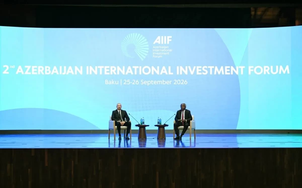 Azerbaycan Cumhurbaşkanı İlham Aliyev, Bakü'de 2. Uluslararası Yatırım Forumu'nda konuşma yaparken