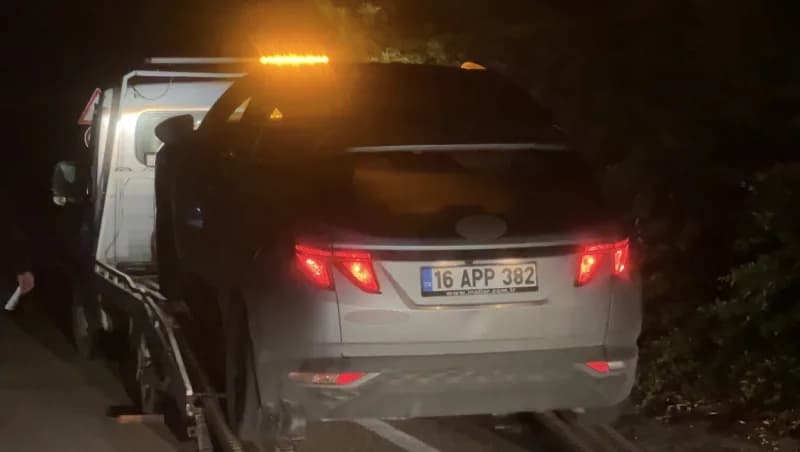 Bursa’da polisin ‘dur’ ihtarına uymayarak kaçan ve trafikte makas atarak ilerleyen sürücü, polis ekiplerin sıkı takibi s