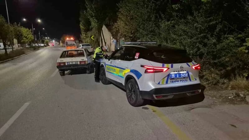 Ekiplerce kontrol edilen 11 EA 378 plakalı otomobil sürücüsü l.b. İsimli şahsın yasal sınırın üzerinde alkollü olduğu te