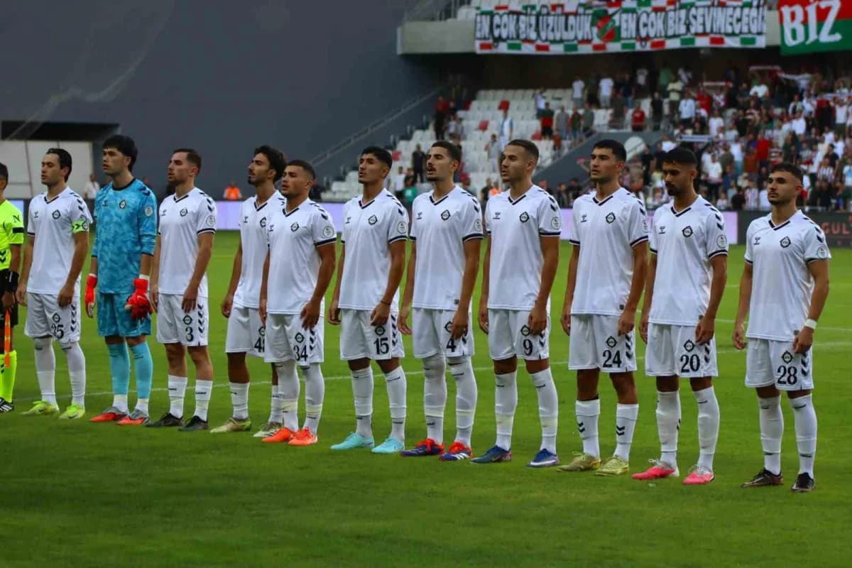 Altay, ilk yenilgisini aldı