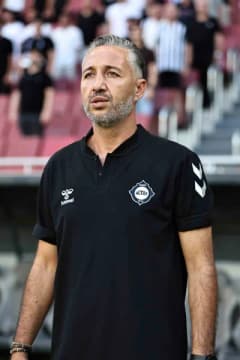 Altay Teknik Direktörü Tuna Üzümcü, Bucaspor 1928 maçının ardından açıklama yapıyor