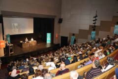 Nilüfer Belediyesi Alzheimer seminerinde konuşmacılar ve katılımcılar