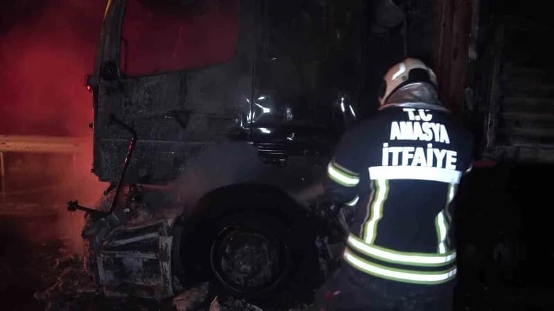 Olayda ölen ya da yaralanan olmazken tır kullanılamaz hale geldi.