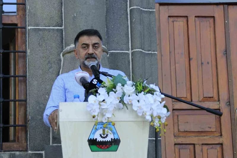 Diyarbakır'da tarihi mekanlarda gerçekleşen Amida Konserleri etkinliğinden bir sahne