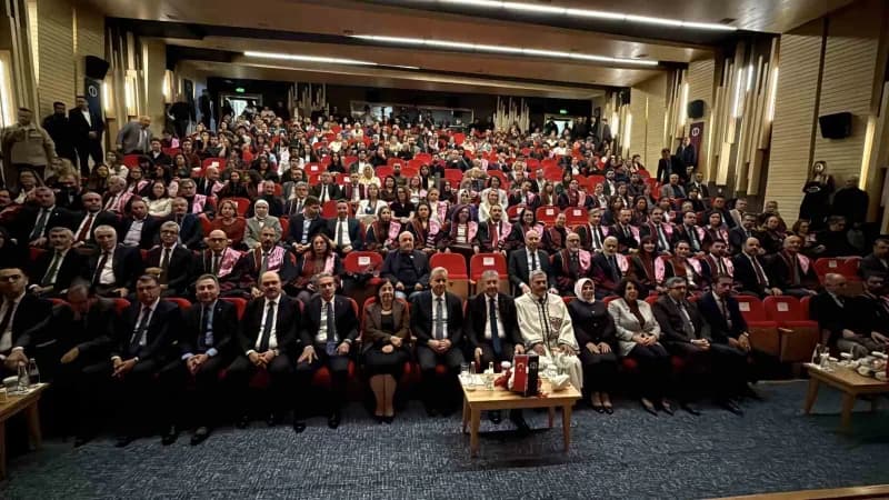 Törene; Eskişehir Valisi Dr. Erdinç Yılmaz, Anadolu Üniversitesi Rektörü Prof. Dr. Yusuf Adıgüzel, AK Parti Genel Başkan