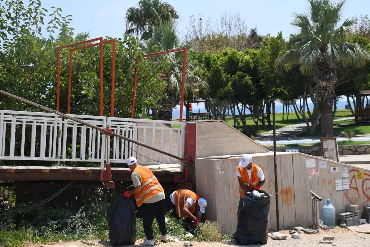 Mersin Anamur Açık Ceza İnfaz Kurumu'ndaki hükümlüler, iyileştirme ve topluma kazandırma faaliyetleri çerçevesinde uygul