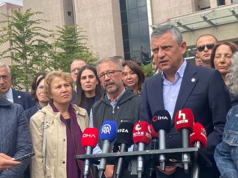 Ankara Sıhhiye Adliyesi önünde Ankara Garı saldırısı davası duruşması