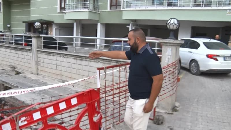 Ankara’nın Keçiören ilçesinde yaklaşık 1,5 yıldır devam eden altyapı çalışmalarıyla ilgili mahalle sakinleri, kanalizasy